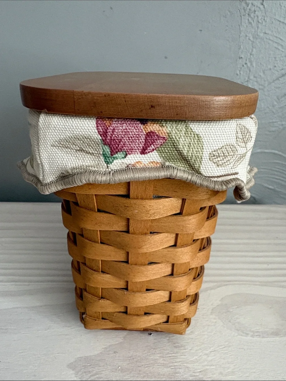 VTG Longaberger Vanity Basket, Horizon of Hope, Basket, Signed & Dated 2004